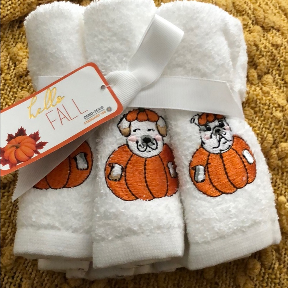 Wash towels set 6 embellished dogs pumpkin design